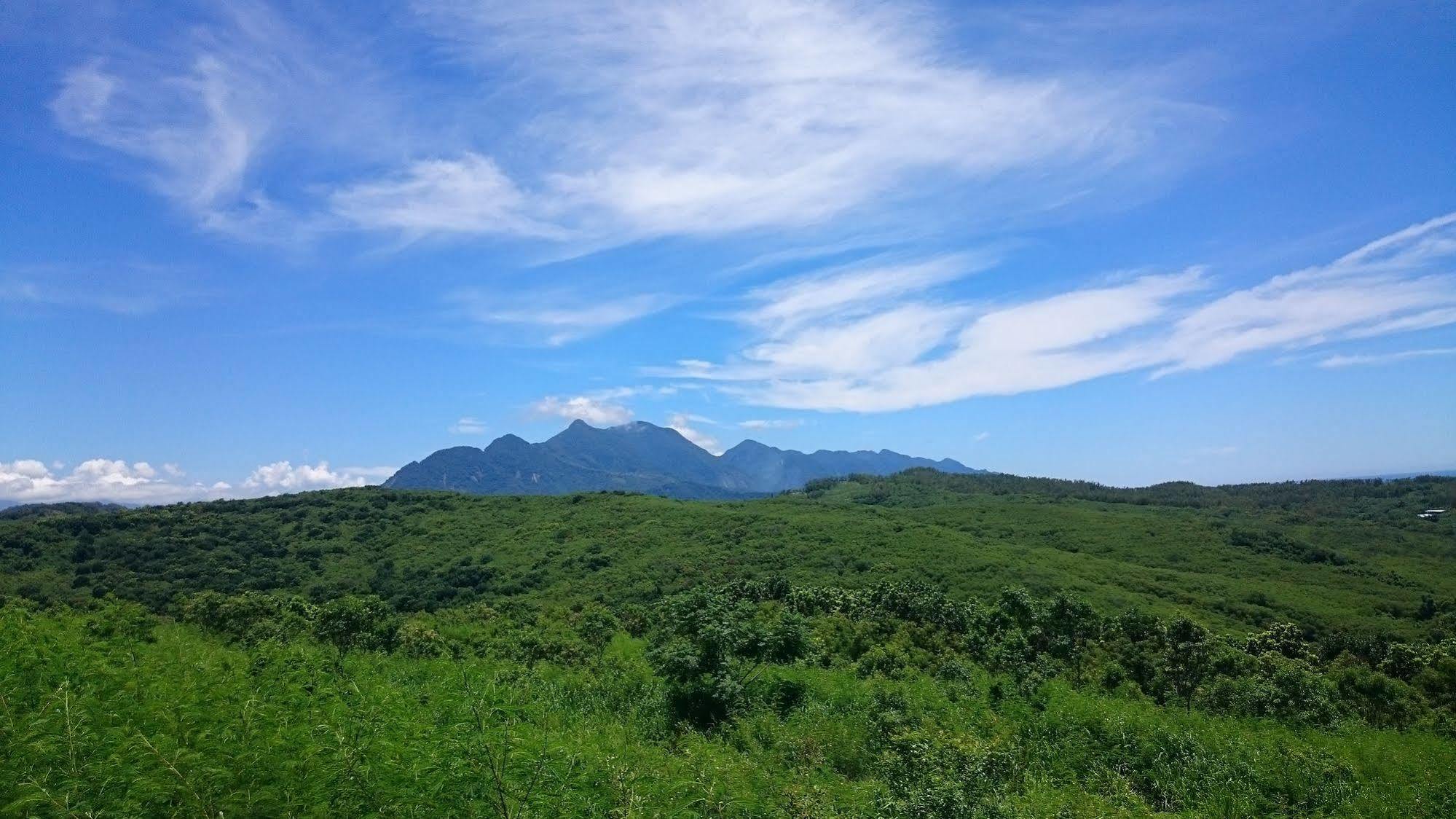 Happy Sun Apartment Taitung Екстериор снимка
